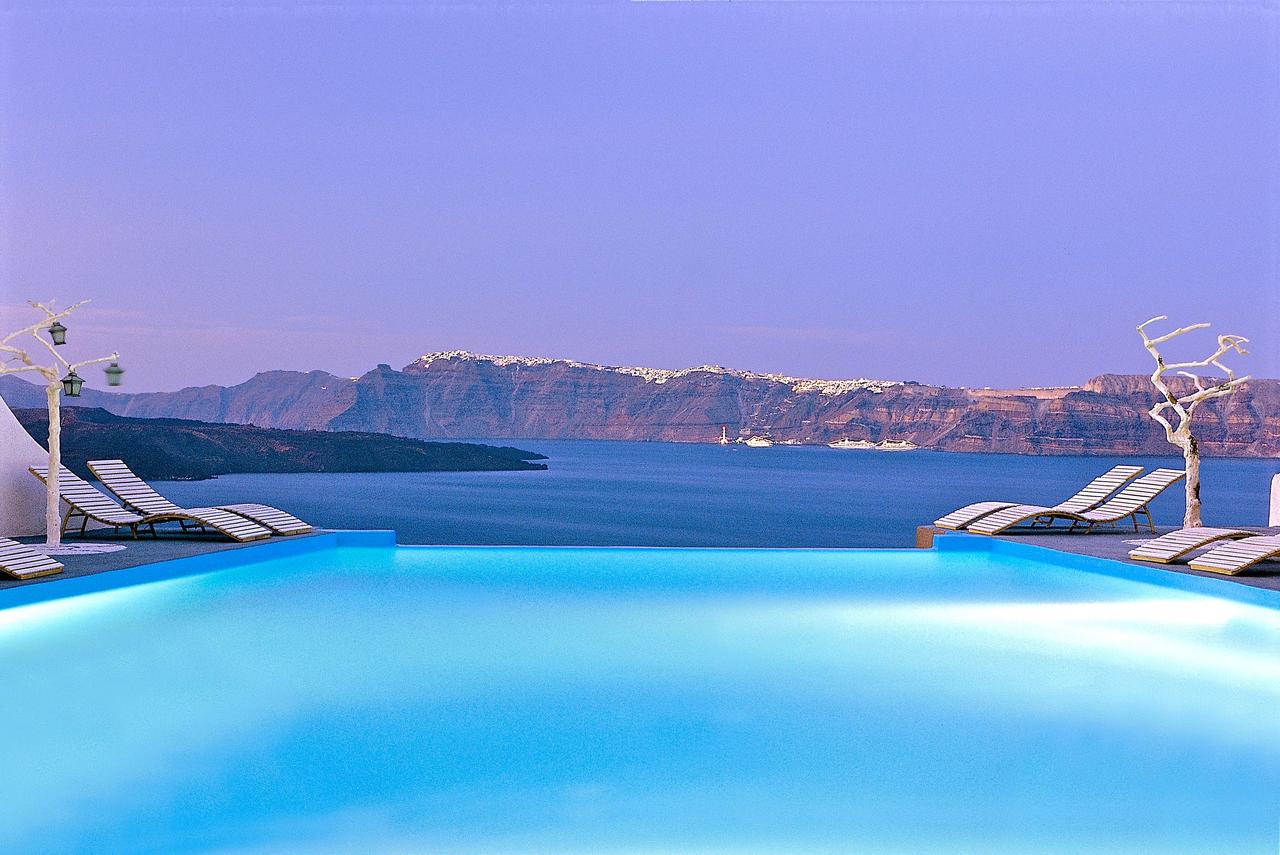 a legszebb medencék Santorini - astarte suites 3