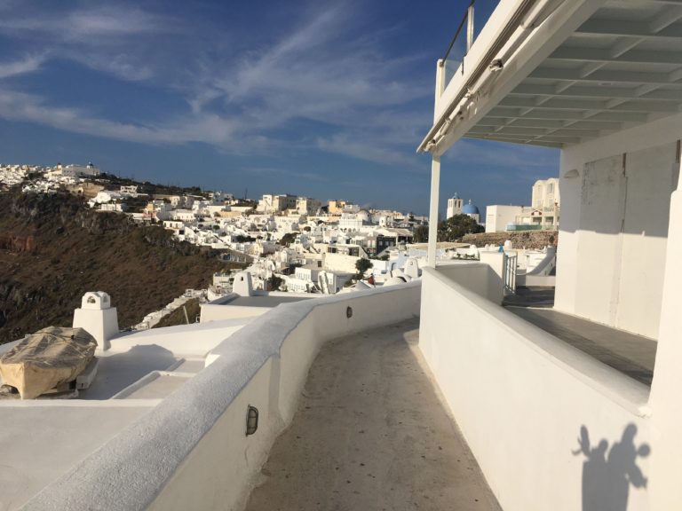 Túl sok a turista Santorinin? – Ez várható 2025 nyarán a görög szigeteken