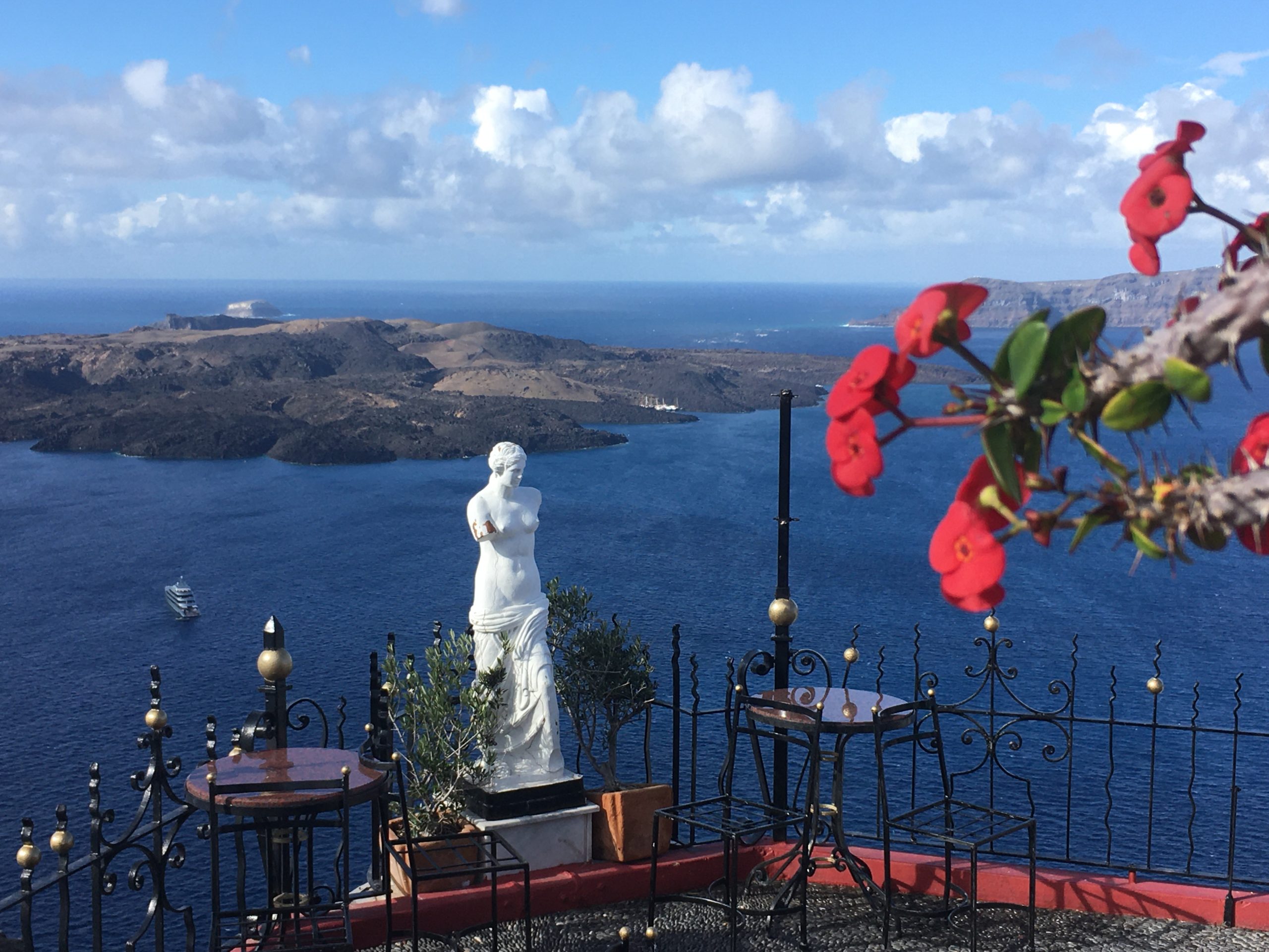 Olcsón Santorinin