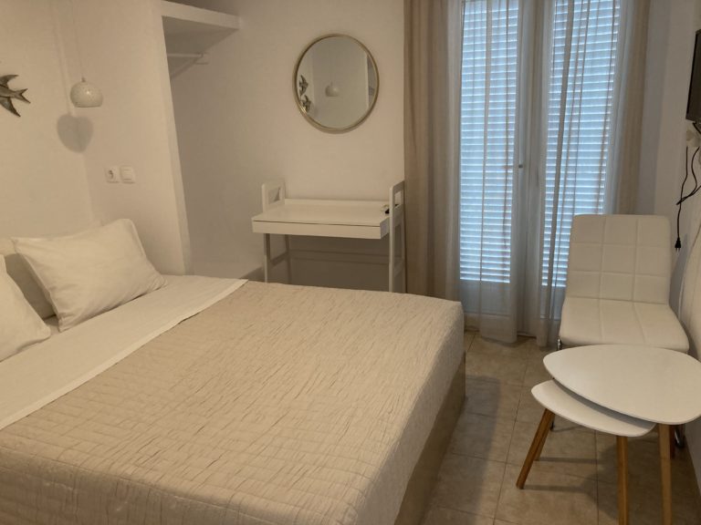 jó szállás Kamariban