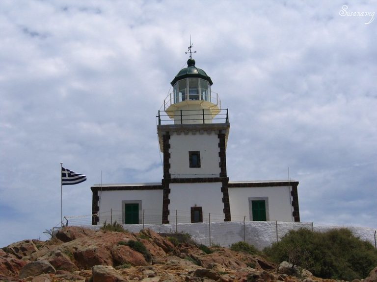 santorini faros 1