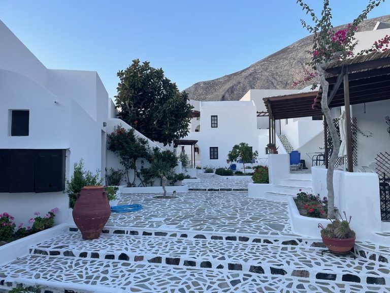 Villa Ostria Kamariban