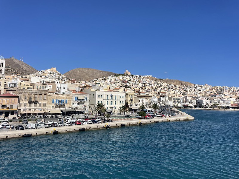 Soros szigete a tengerről IoS afelé haladva