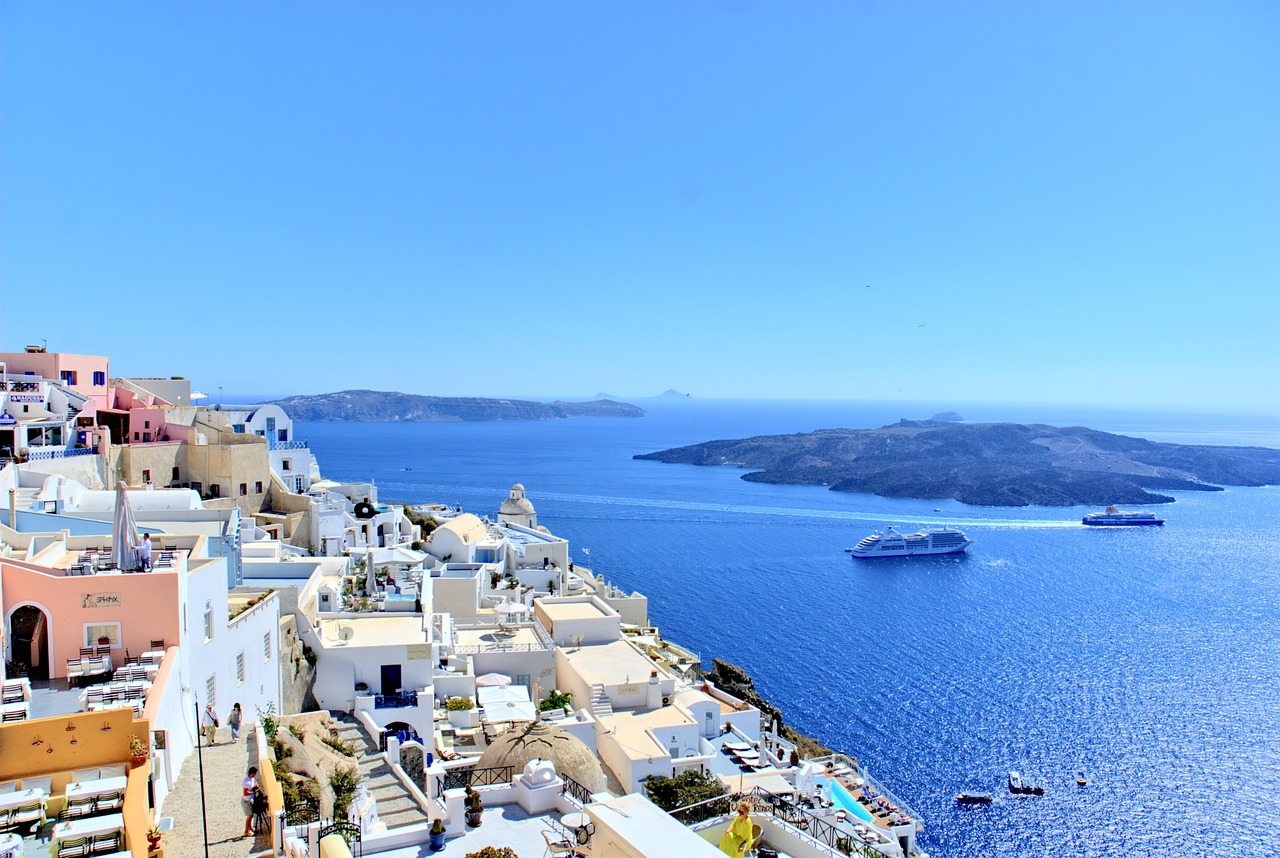 Santorini Travel Guide 2025