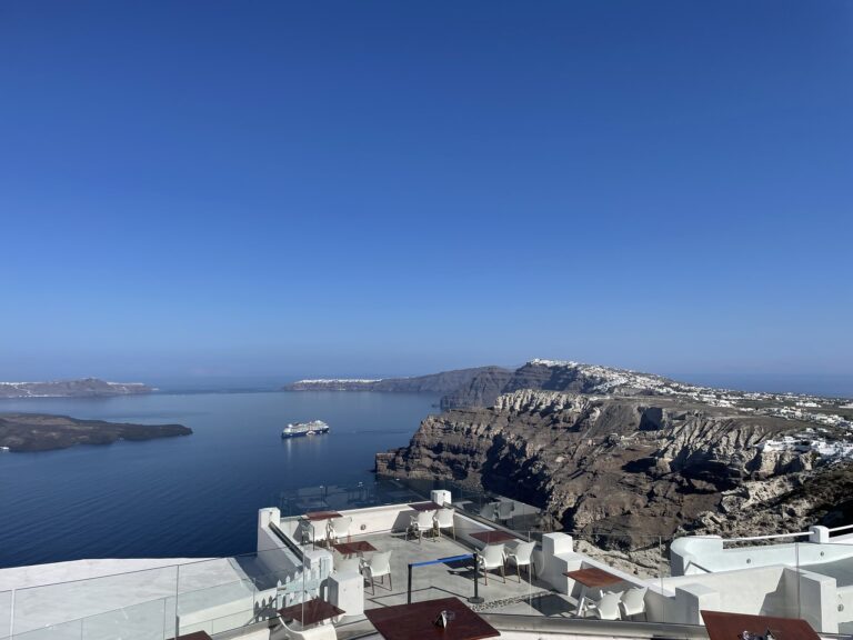 Santo Wines – kilátó, étterem és borászat