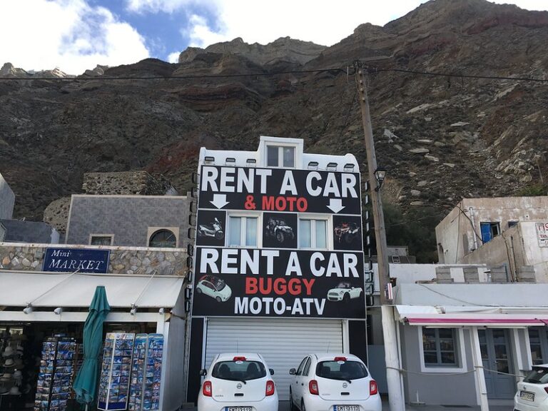 Autóbérlés Santorini 2026-ban